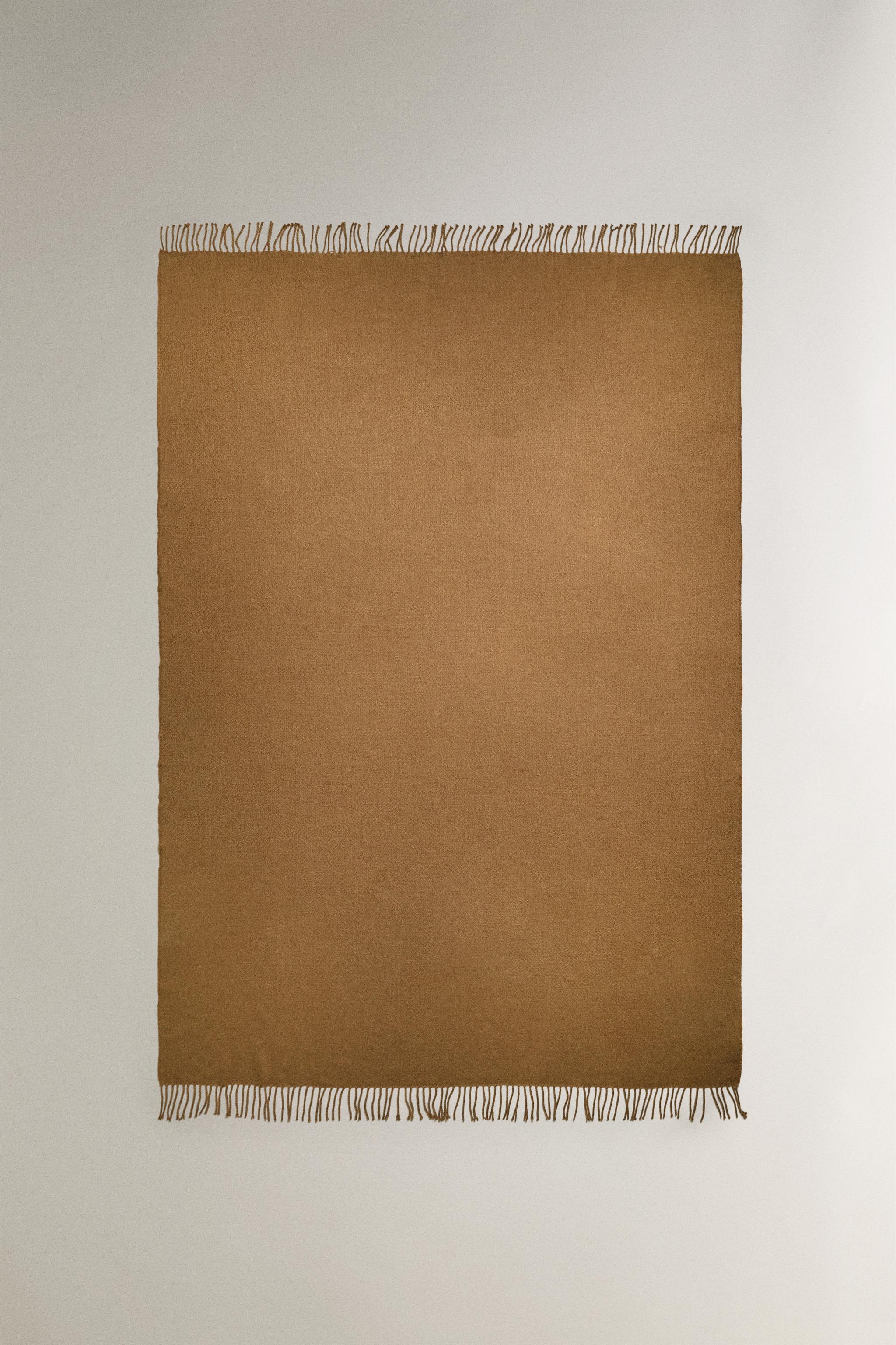 COUVERTURE DÉCORATIVE FRANGES